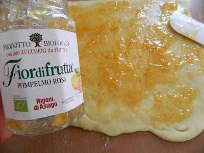 BRIOCHE AL POMPELMO ROSA BRIOCHE AL POMPELMO ROSA