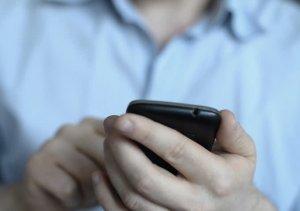 Tribunale di Ivrea: l'uso scorretto del cellulare causa di tumore cellulare