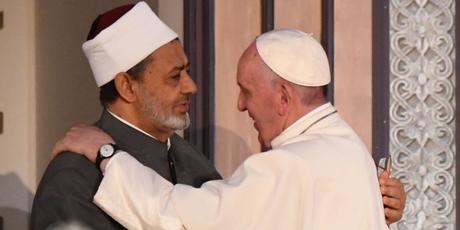 Accogliersi in un abbraccio Accogliersi in un abbraccio