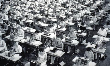 Tutti pazzi per Piera Bollito, campionessa di dattilografia Tutti pazzi per Piera Bollito, campionessa di dattilografia