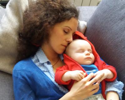 Sembra impossibile finché non lo fai. Dopo, in un certo senso, ti senti alle Hawaii. Autocelebrazione della mamma (senza colazione a letto) Sembra impossibile finché non lo fai. Dopo, in un certo senso, ti senti alle Hawaii. Autocelebrazione della mamma (senza colazione a letto)
