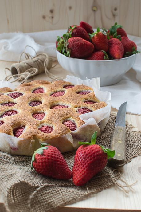 OGGI E’ LA GIORNATA DELLE FRAGOLE – CALENDARIO DEL CIBO ITALIANO OGGI E’ LA GIORNATA DELLE FRAGOLE – CALENDARIO DEL CIBO ITALIANO