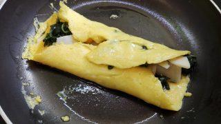 Omelette spinaci e parmigiano Omelette spinaci e parmigiano