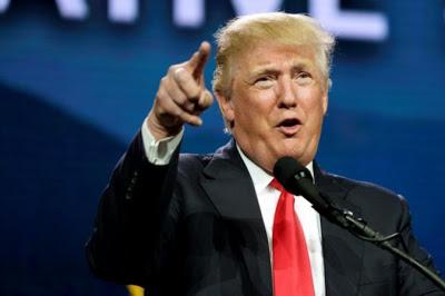 Trump definisce ridicola l'ipotesi di impeachment nei suoi confronti Trump definisce ridicola l'ipotesi di impeachment nei suoi confronti