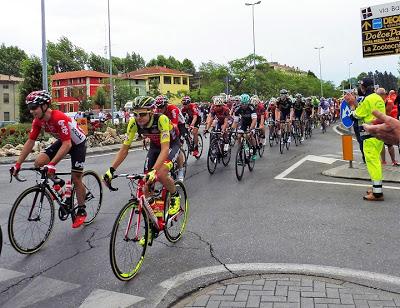 Il Giro visto dagli angeli custodi Il Giro visto dagli angeli custodi