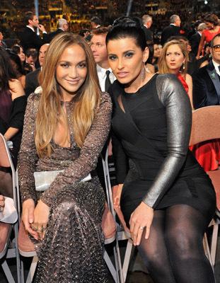 Jennifer Lopez ha copiato Nelly Furtado??