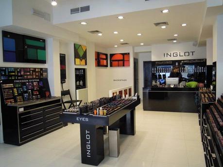 INGLOT : Apertura Store A Milano