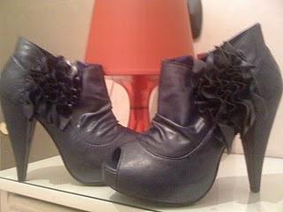 NUOVO ARRIVO (NIENTE VIDEOGIOCHI, MI DISPIACE) NUOVO ARRIVO (NIENTE VIDEOGIOCHI, MI DISPIACE)