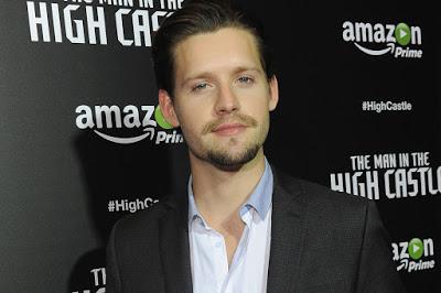 Luke Kleintank: the real hunk! Luke Kleintank: the real hunk!