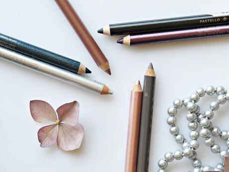 Pastello Revolution: le matite Neve Cosmetics si rinnovano Pastello Revolution: le matite Neve Cosmetics si rinnovano