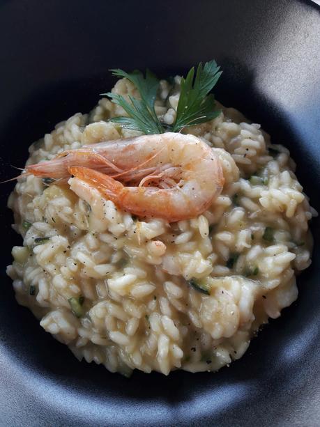 Risotto con gamberetti di Mazara e zucchine Risotto con gamberetti di Mazara e zucchine