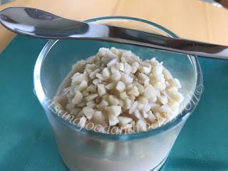 Un... due... tre... dolce! Crema di latte di mandorle Un... due... tre... dolce! Crema di latte di mandorle