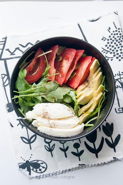 Avocado caprese salad Avocado caprese salad