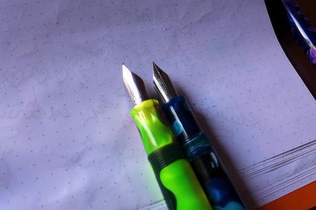 Flexible nib Flexible nib