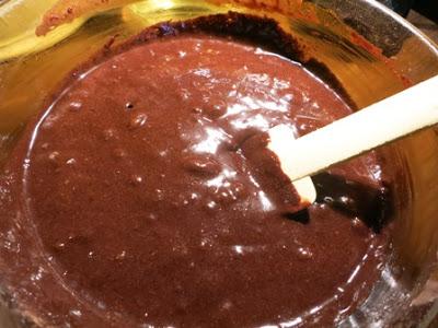 TORTA BRASILIANA SENZA UOVA, BURRO E OLIO TORTA BRASILIANA SENZA UOVA, BURRO E OLIO