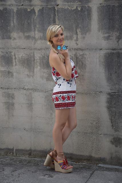 how to wear floral print romper floral print romper floral print outfit how to wear floral print how to combine floral print mariafelicia magno fashion blogger color block by felym fashion bloggers italy italian fashion bloggers summer outfits july outfits