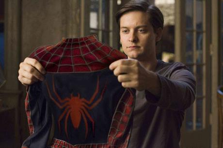 Ci sono due americani, un giapponese, un fotografo, un nerd e un ragazzino: la storia di Spider-Man sullo schermo! Ci sono due americani, un giapponese, un fotografo, un nerd e un ragazzino: la storia di Spider-Man sullo schermo!