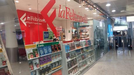 Apre la Libreria Feltrinelli all’Aeroporto di Capodichino Apre la Libreria Feltrinelli all’Aeroporto di Capodichino