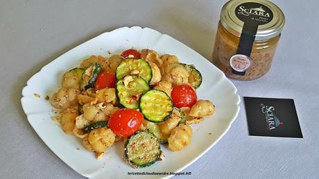Gnocchi di pasta con zucchine, pomodorini e Pesto di Nocciola Sciara Gnocchi di pasta con zucchine, pomodorini e Pesto di Nocciola Sciara