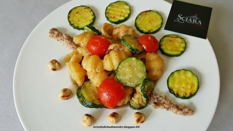 Gnocchi di pasta con zucchine, pomodorini e Pesto di Nocciola Sciara Gnocchi di pasta con zucchine, pomodorini e Pesto di Nocciola Sciara