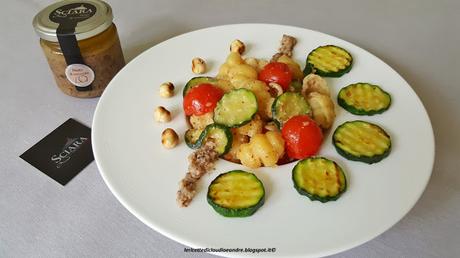 Gnocchi di pasta con zucchine, pomodorini e Pesto di Nocciola Sciara Gnocchi di pasta con zucchine, pomodorini e Pesto di Nocciola Sciara