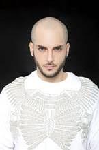 Stasera a partire dalle ore 21 su Canale 5, TONY MAIELLO sarà tra i protagonisti del Wind Summer Festival. maiello