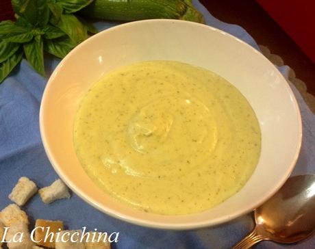 Crema di zucchine e patate al profumo di basilico Crema di zucchine e patate al profumo di basilico