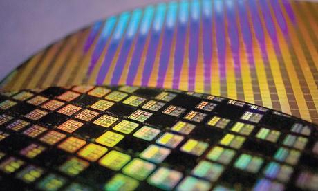 Pericolo Samsung, TSMC velocizza la produzione dei chip a 7nm Pericolo Samsung, TSMC velocizza la produzione dei chip a 7nm