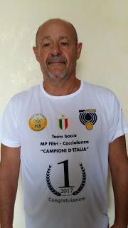 PAVIA. Dario Bracchi è lui la guida e l’artefice della vittoria al campionato italiano di bocce del team milanese MP Filtri Caccialanza PAVIA. Dario Bracchi è lui la guida e l’artefice della vittoria al campionato italiano di bocce del team milanese MP Filtri Caccialanza