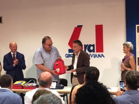 FOTO. La Circumvesuviana diventa struttura cardioprotetta: installati 2 defibrillatori FOTO. La Circumvesuviana diventa struttura cardioprotetta: installati 2 defibrillatori