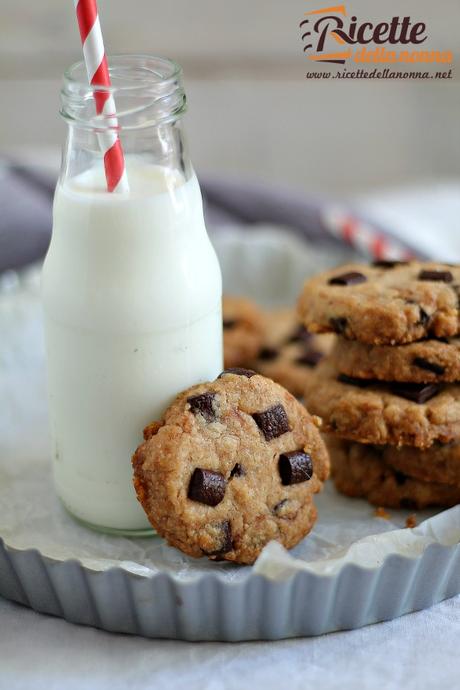 Cookies senza uova e senza burro Foto cookies croccanti al cioccolato senza uova e senza burro