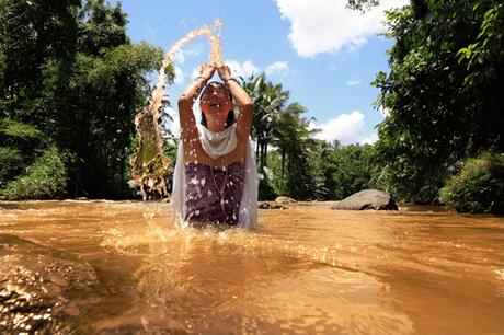 Donne dell’isola di Bali: un’affascinante mostra a Torino fino al 10 settembre Donne dell’isola di Bali: un’affascinante mostra a Torino fino al 10 settembre
