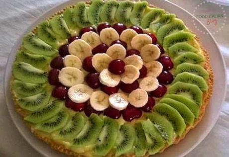 Crostata di Frutta Fresca con Crema Pasticcera Crostata di Frutta Fresca con Crema Pasticcera