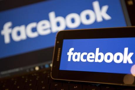 Su Facebook arrivano gli articoli correlati per contrastare le fake news facebook algoritmo spam articoli correlati