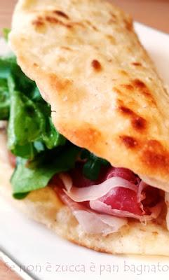 Piadine all'olio con lievito madre Piadine all'olio con lievito madre