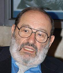 Umberto Eco accademico, filosofo semiologo, linguista e bibliofilo italiano di fama internazionale.