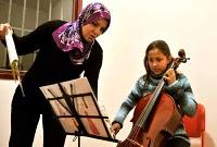 I bambini di Gaza tornano alla scuola musicale di al-Qattan