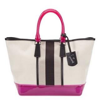 Righe a gogo per Furla Righe a gogo per Furla