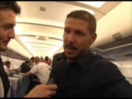 Catania: Si festeggia in aereo. (Video) Catania: Si festeggia in aereo. (Video)