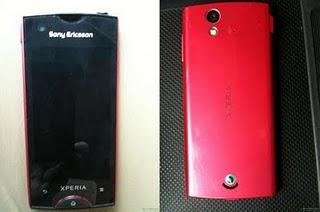 In foto il nuovo smartphone Sony Ericsson ST18i