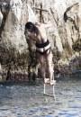 A Michelle Rodriguez scappa via un pezzo di sedere A Michelle Rodriguez scappa via un pezzo di sedere