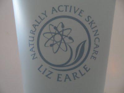 Liz Earle Energising Body Scrub REVIEW + PICS Liz Earle Energising Body Scrub REVIEW + PICS