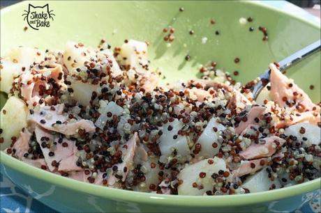 Insalata di quinoa,salmone e sedano rapa