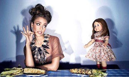 Jessica Alba: “Guardate che non sono una bambola!”