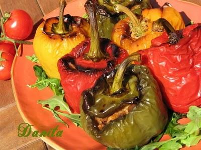 Peperoni tricolori ripieni alle verdure