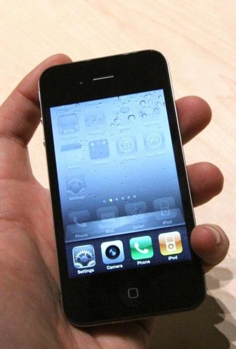 iphone-4-iphone4-ios4-hands-on-preview-19-536x7961-e1275952118202.jpg