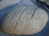 Pane casareccio con lievito madre