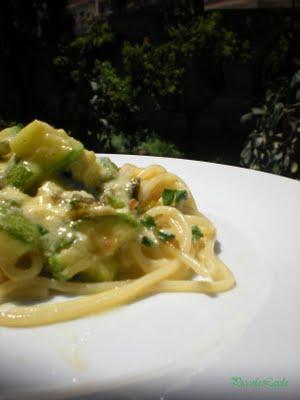 Carbonara Cremosa di Zucchine e Porro