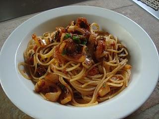 Spaghetti con calamari 