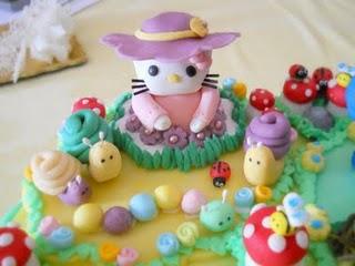 Torta Hello Kitty e Dinosauri